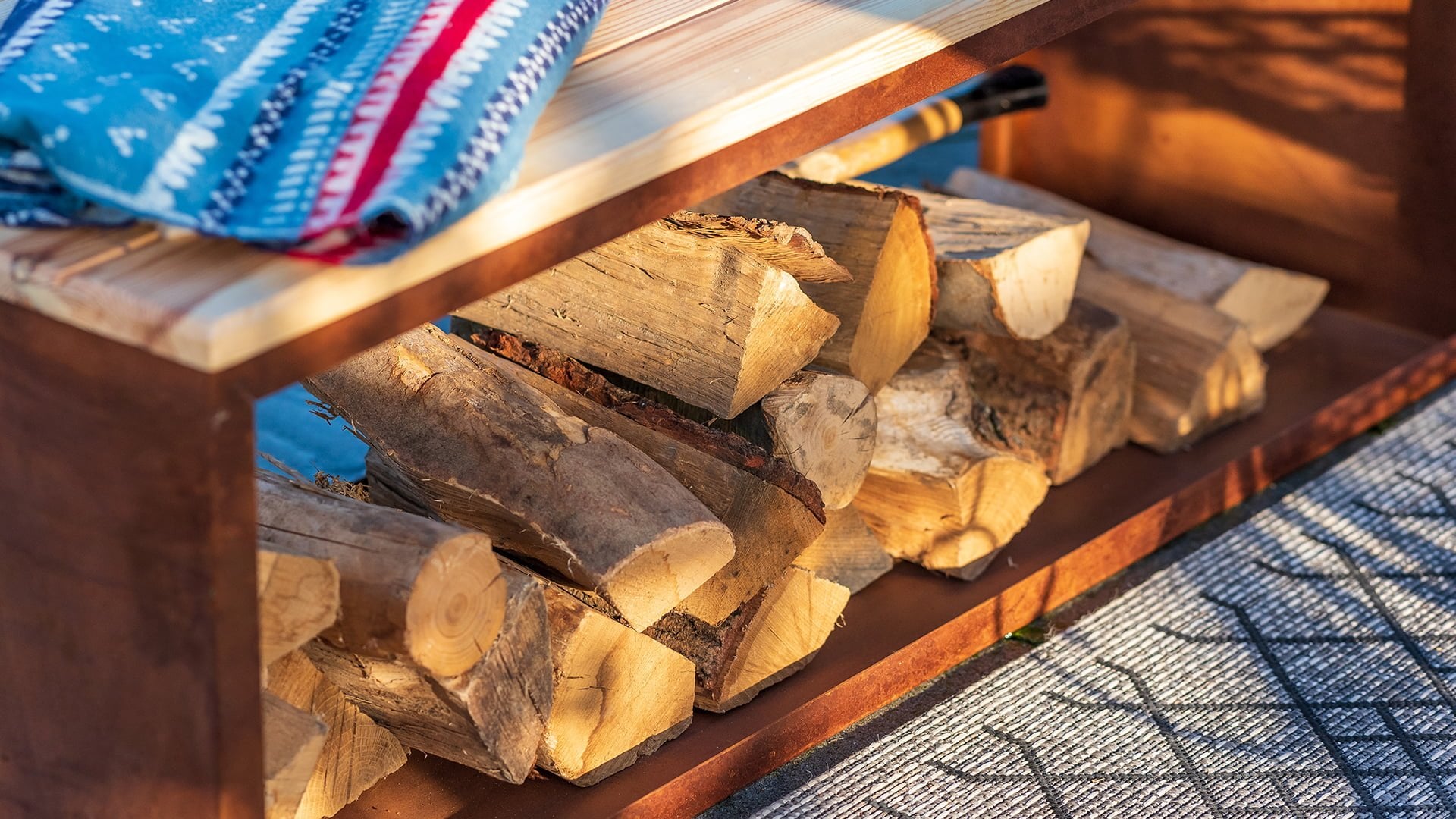 Redfire tyr handmade houtopslag bank 120 cm roest