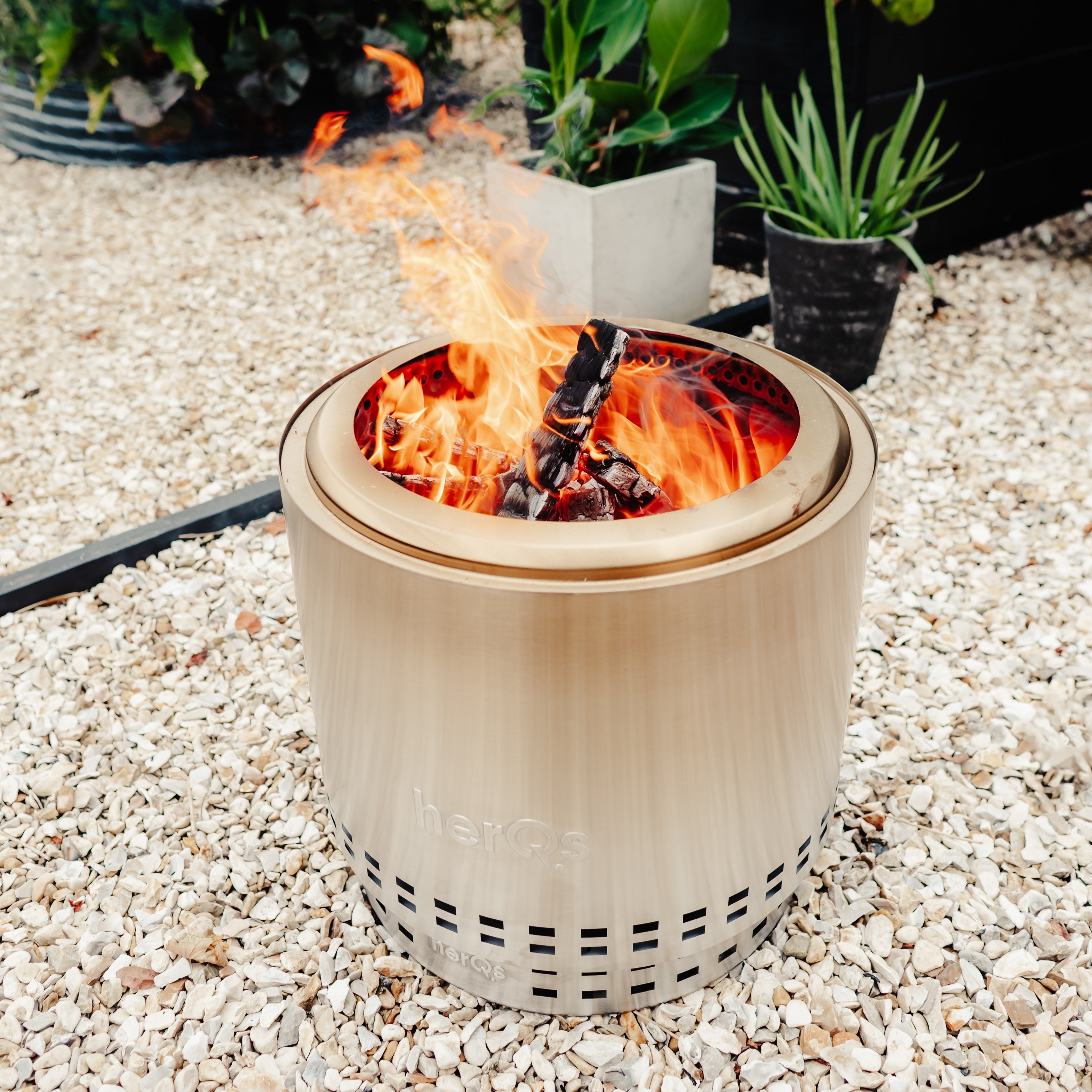 HerQs smokeless firepit blaze