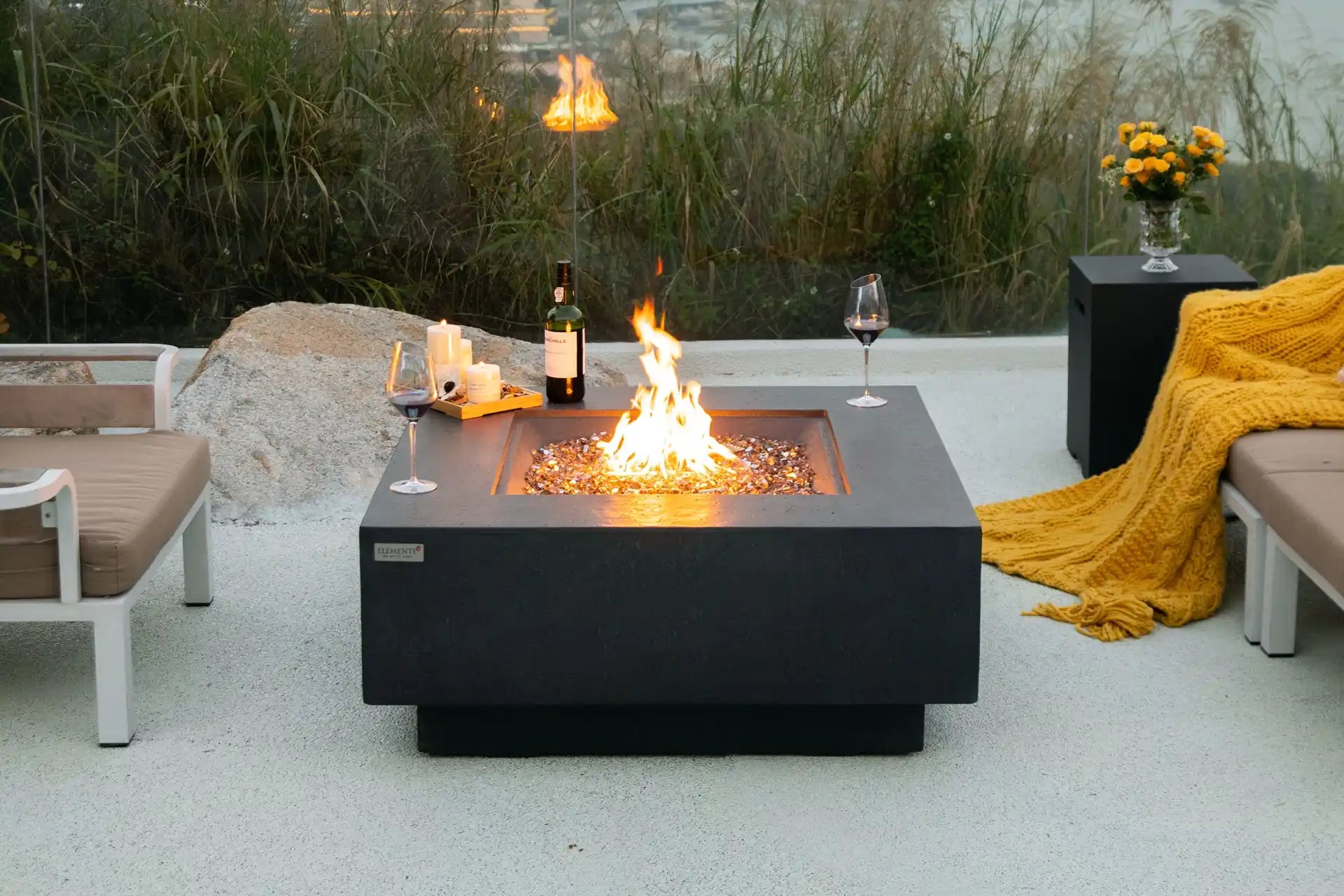 Elementi bergen vuurtafel gas